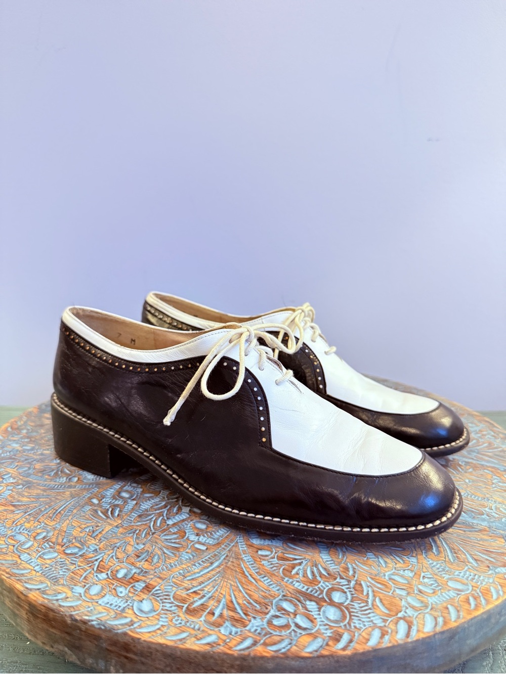 Vintage Stuart Weitzman Tuxedo Heeled Oxfords Size 7